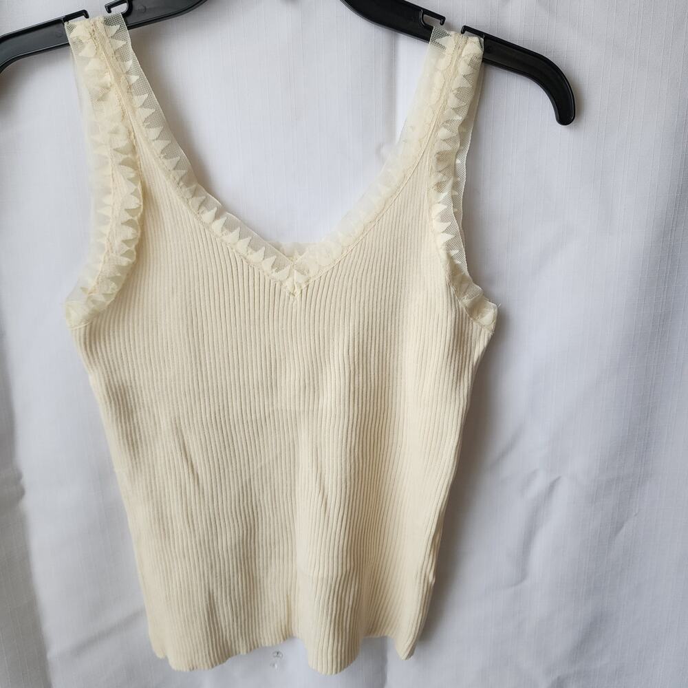 NWOT Ribbed Tan Stretch Tank Top Size M | Lace Trim Coquette Y2K